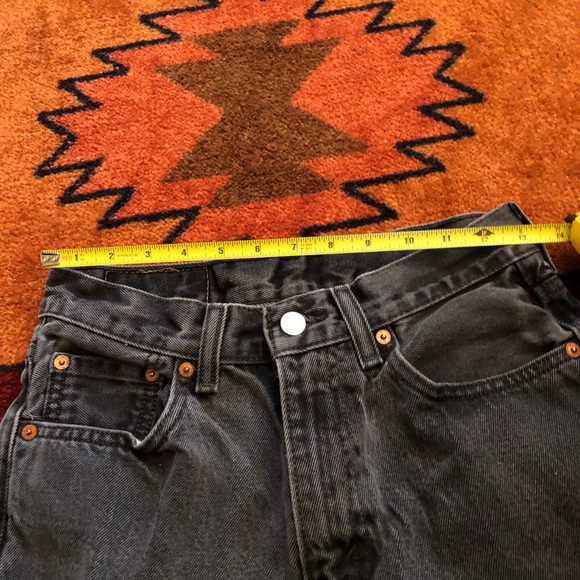 Vintage High Waisted 550 Levi’s - Picture 4 of 6